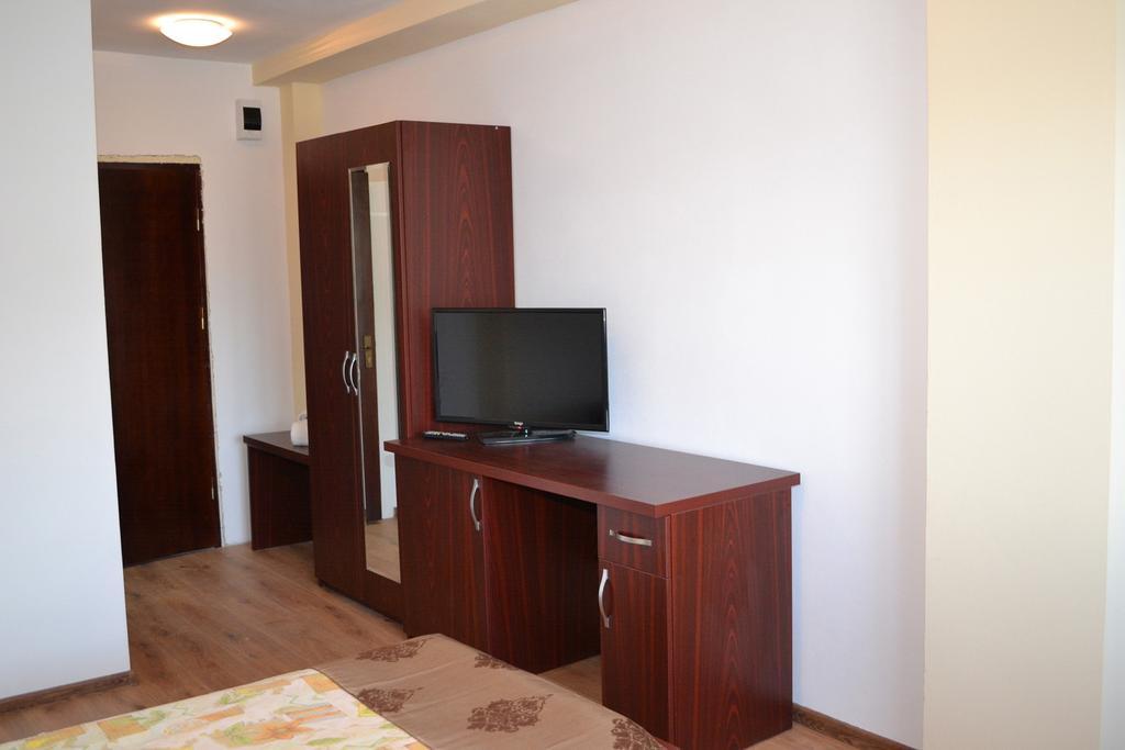 Pensiunea Meridian Corbeni Habitación foto